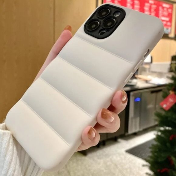 NEW iPhone 13/Pro/Max Plain Puffer Lens Protection iPhone case - Picture 2 of 14